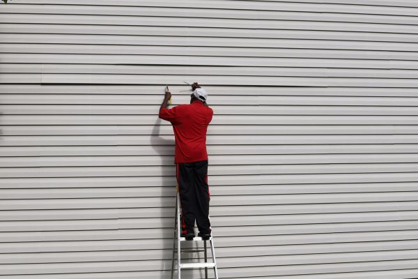 Cost of Loose Siding Repair in Pataskala